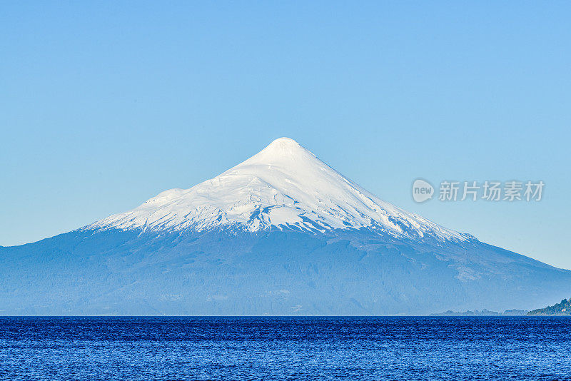 Osorno火山和Llanquihue湖，Parque Nacional Vicente psamrez Rosales，湖区，Puerto Varas，智利